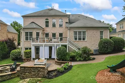 13716 Glen Abbey Drive, Charlotte, NC 28278 - Photo 2