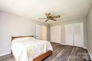 5595 Cloverfield Pl, Boomer, NC 28606 - Photo 16