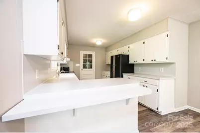 5595 Cloverfield Place, Boomer, NC 28606 - Photo 12