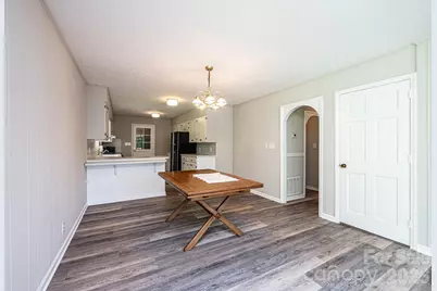 5595 Cloverfield Place, Boomer, NC 28606 - Photo 14