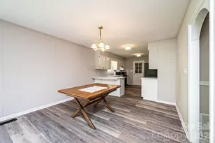 5595 Cloverfield Pl, Boomer, NC 28606 - Photo 10