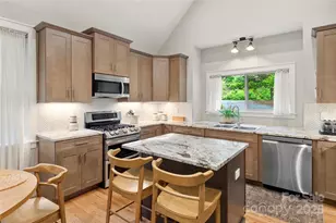 68 Huckleberry Rdg Ln, Zirconia, NC 28790 - Photo 10