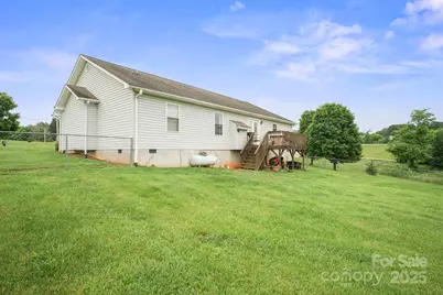 1670 Jamestown Road, Morganton, NC 28655 - Photo 16