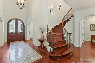 2240 La Maison Dr, Charlotte, NC 28226 - Photo 6