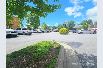 1216 Asheville Highway, Hendersonville, NC 28791 - Photo 18