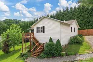 71 Midnight Ln, Waynesville, NC 28786 - Photo 2