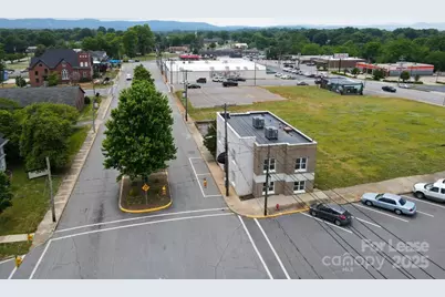 214 Main Avenue Drive, Taylorsville, NC 28681 - Photo 8