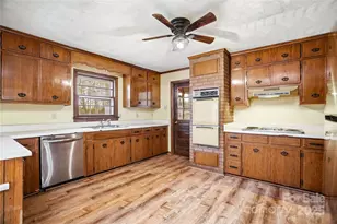 2619 Hopewell Church Rd, Sherrills Ford, NC 28673 - Photo 12