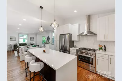 2114 Thurmond Place, Charlotte, NC 28205 - Photo 4