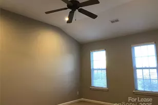 10938 Chamberlain Hall Ct, Charlotte, NC 28277 - Photo 8