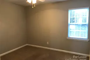 10938 Chamberlain Hall Ct, Charlotte, NC 28277 - Photo 12