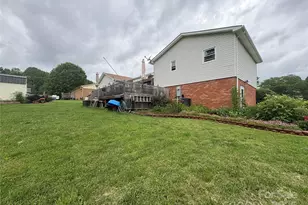 1895 Sandy Cir, Newton, NC 28658 - Photo 38