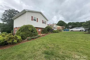 1895 Sandy Cir, Newton, NC 28658 - Photo 40