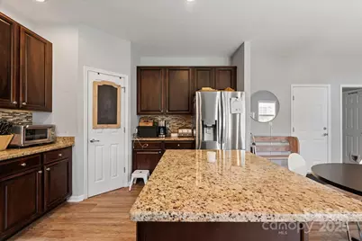 197 Roanoke Road, Fletcher, NC 28732 - Photo 10