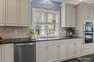 150 Pinnacle Shores Dr, Mooresville, NC 28117 - Photo 10