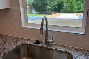 242 North Ave, Troutman, NC 28166 - Photo 4