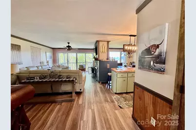 367 Skyleaf Drive #D-5, Sugar Mountain, NC 28604 - Photo 2