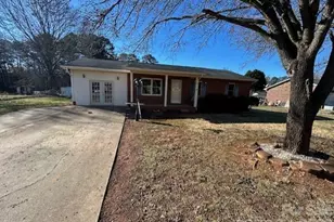 1616 Lazenby St, Newton, NC 28658 - Photo 8