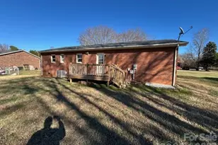 1616 Lazenby St, Newton, NC 28658 - Photo 14