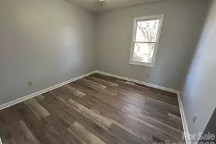 1616 Lazenby St, Newton, NC 28658 - Photo 4