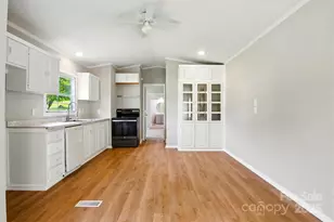 1016 S D Ave, Maiden, NC 28650 - Photo 8