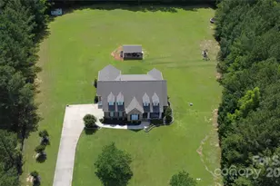 2018 Whiskery Ct, York, SC 29745 - Photo 2