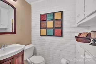 514 Wood St, Troy, NC 27371 - Photo 32