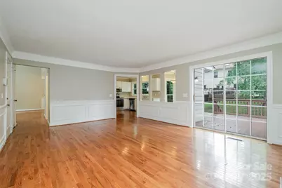 7114 Kinsmore Lane, Charlotte, NC 28269 - Photo 14