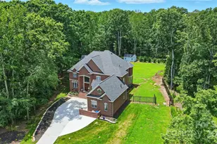 3324 Greenhurst Dr, Weddington, NC 28104 - Photo 2