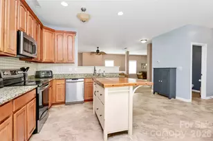 1817 Tradd Ave, Clover, SC 29710 - Photo 24