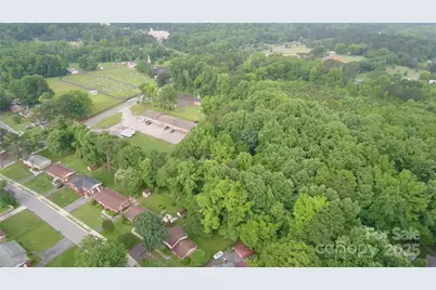 9163 Trinity Road, Charlotte, NC 28216 - Photo 4