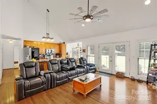 1530 Danlee Dr, Lancaster, SC 29720 - Photo 10