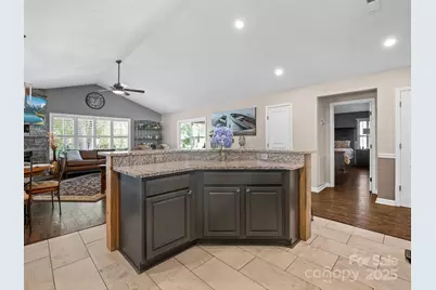 10 Gray Wolf Lane, Hendersonville, NC 28792 - Photo 14