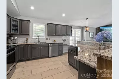 10 Gray Wolf Lane, Hendersonville, NC 28792 - Photo 14