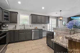 10 Gray Wolf Ln, Hendersonville, NC 28792 - Photo 14