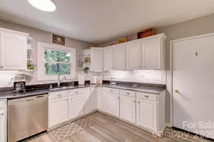 110 Spring Path, Hendersonville, NC 28739 - Photo 12