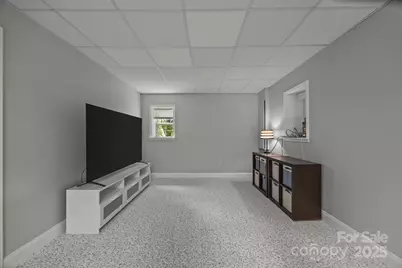 110 Spring Path, Hendersonville, NC 28739 - Photo 34