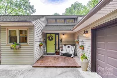 110 Spring Path, Hendersonville, NC 28739 - Photo 4