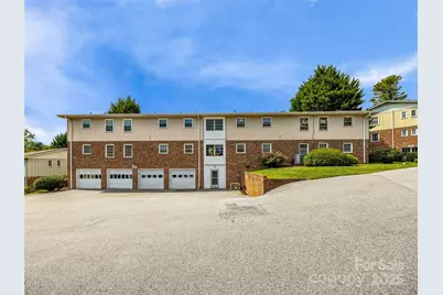 410 Golf View Condo Lane #2D, Hendersonville, NC 28739 - Photo 26