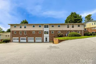 410 Golf View Condo Ln, Hendersonville, NC 28739 - Photo 26