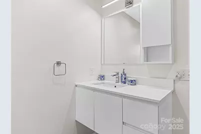 410 Golf View Condo Lane #2D, Hendersonville, NC 28739 - Photo 22