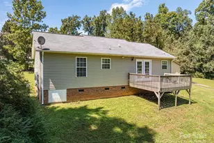 210 Linville Ct, Bessemer City, NC 28016 - Photo 2