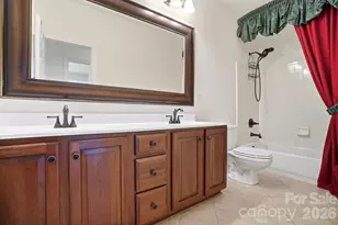 8044 Hawk Crest Ct, Charlotte, NC 28270 - Photo 32