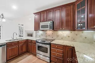 8044 Hawk Crest Ct, Charlotte, NC 28270 - Photo 14