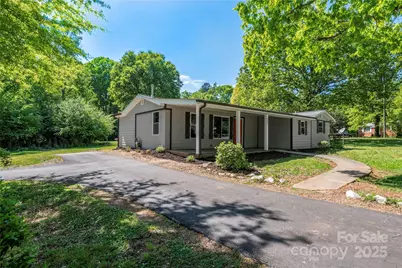 404 Dogwood Lane, Statesville, NC 28677 - Photo 1