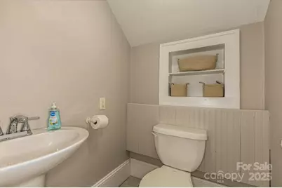 584 Rutherford Road, Marion, NC 28752 - Photo 18