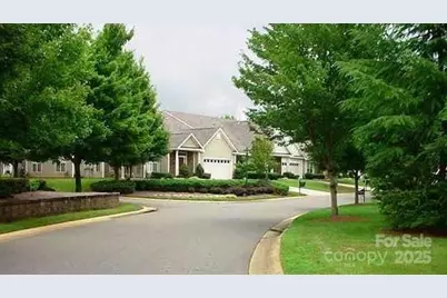 4492 Antelope Lane, Charlotte, NC 28269 - Photo 2