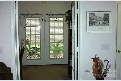 4492 Antelope Lane, Charlotte, NC 28269 - Photo 6