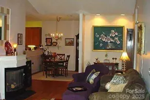 4492 Antelope Ln, Charlotte, NC 28269 - Photo 4