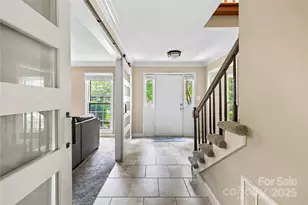 7528 Red Oak Ln, Charlotte, NC 28226 - Photo 4